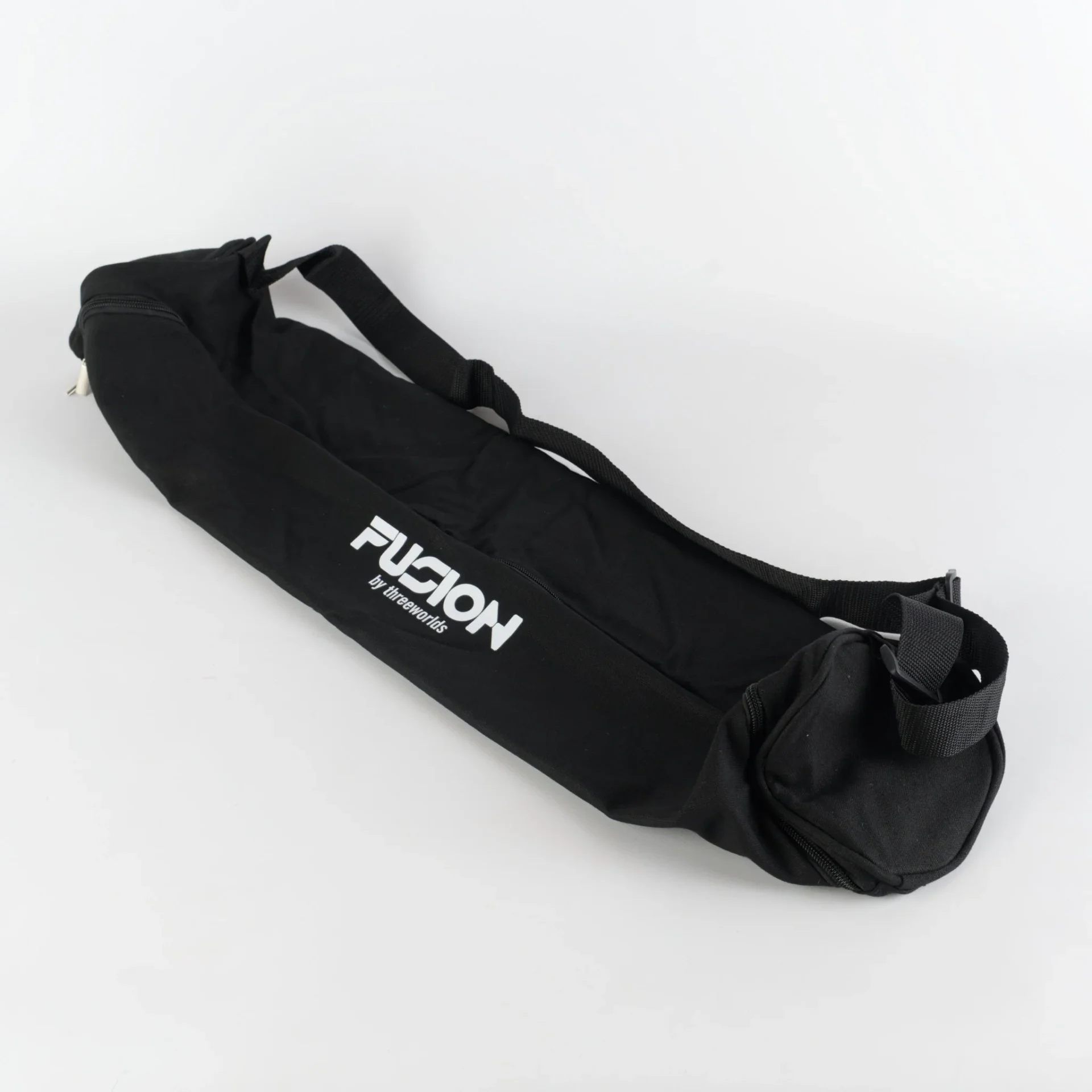 threeworlds collapsible staff bag for fusion products
